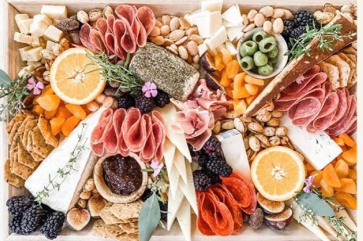 OLIVE&fig Custom Charcuterie Board FISKE THAW "SPRING FLING" SILENT