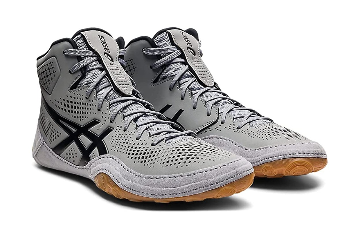 nike black gel shoes