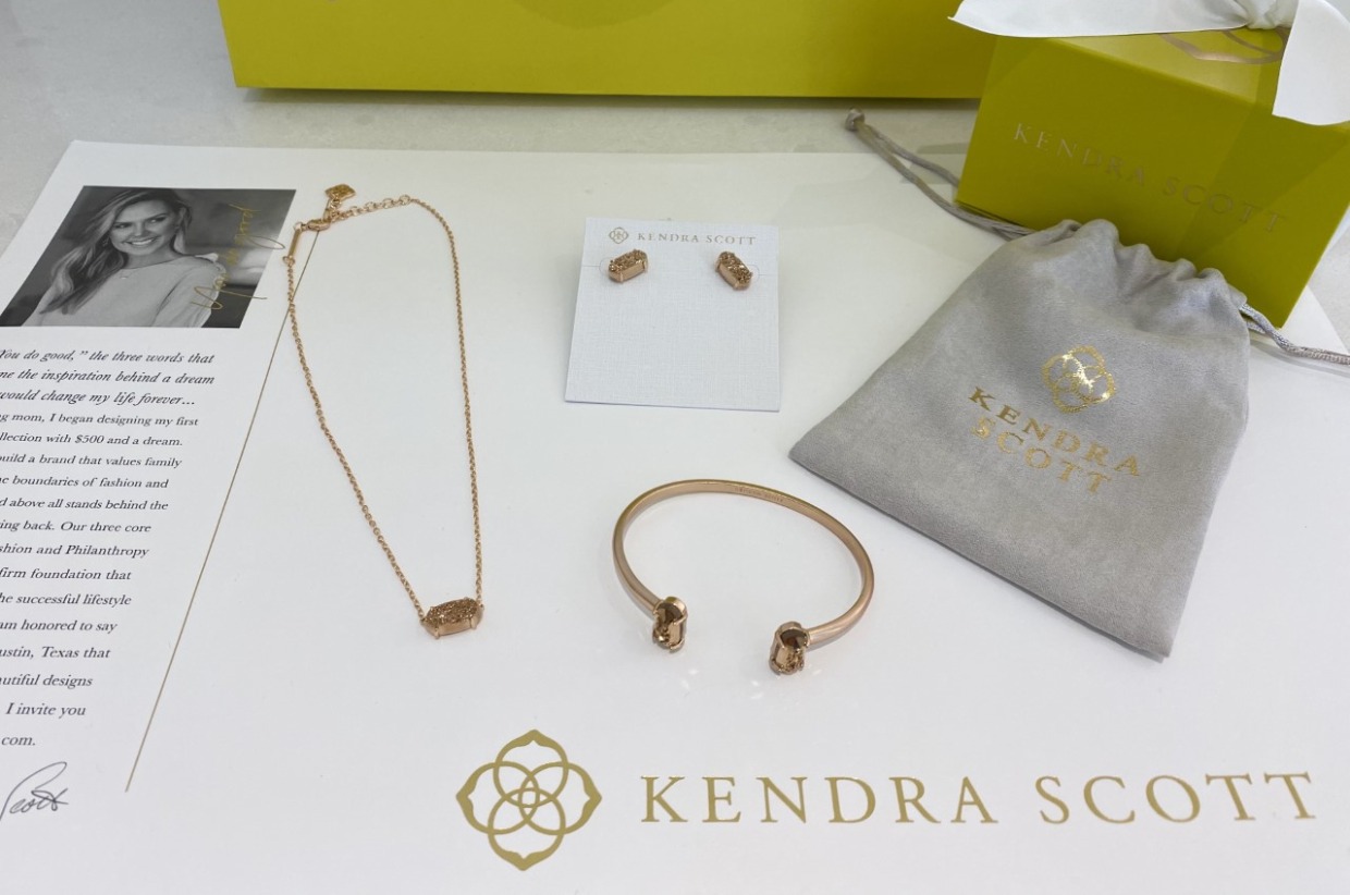 Rose Gold Gift Set - Kendra Scott | Can 